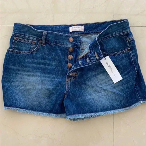BCBG Jean shorts Sz 30 - Picture 1 of 4